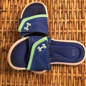 Women’s UnderArmour slides, size 7